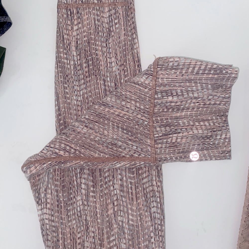 Lululemon leggings